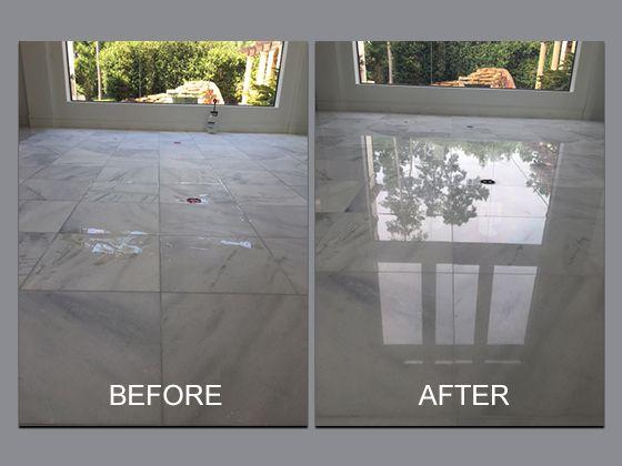 Kondisi lantai marmer dengan lubang dan cekungan sebelum diperbaiki